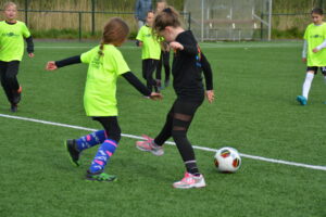 Schoolvoetbaltoernooi trapt de meivakantie af